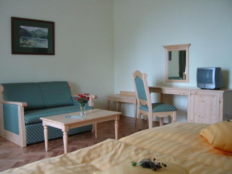 Hotel Svaty Tomas Přední Výtoň 외부 사진