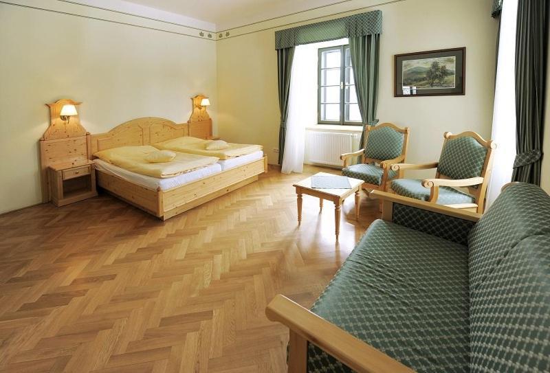 Hotel Svaty Tomas Přední Výtoň 외부 사진