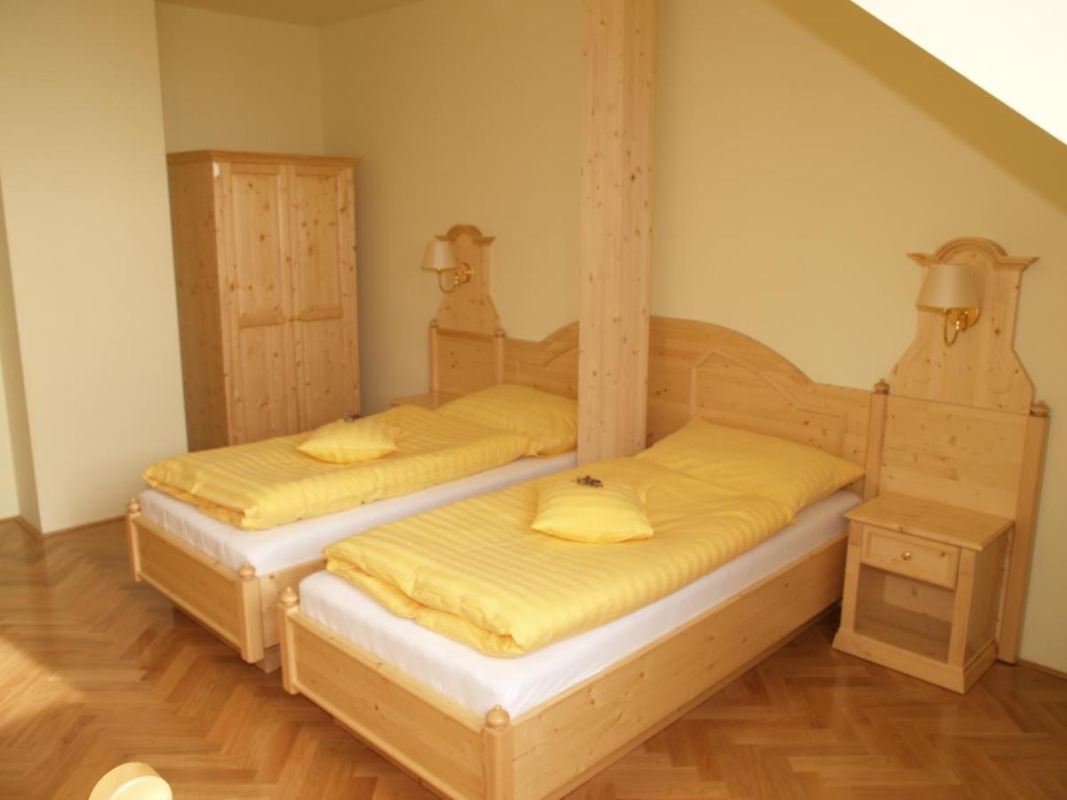 Hotel Svaty Tomas Přední Výtoň 외부 사진