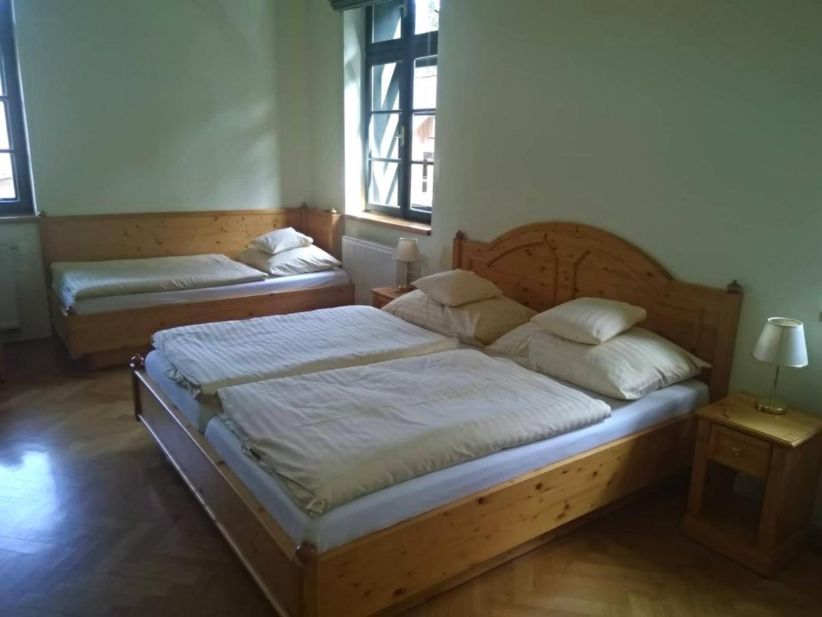Hotel Svaty Tomas Přední Výtoň 외부 사진