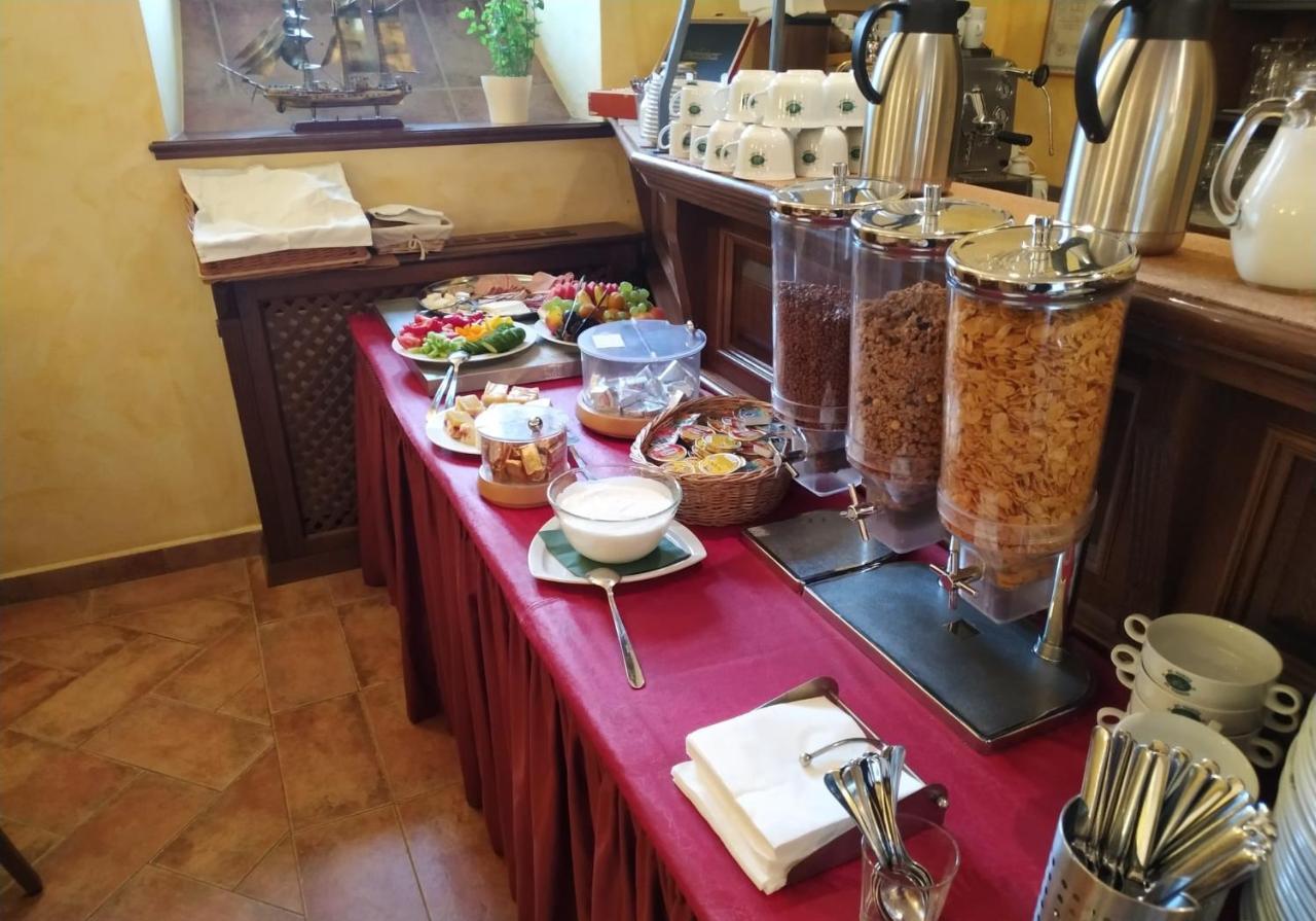 Hotel Svaty Tomas Přední Výtoň 외부 사진