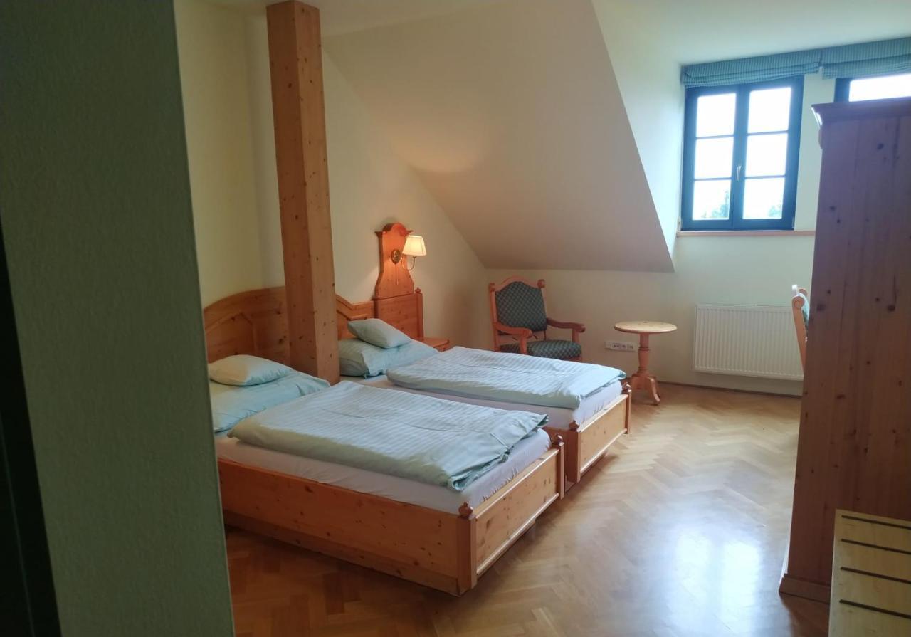 Hotel Svaty Tomas Přední Výtoň 외부 사진