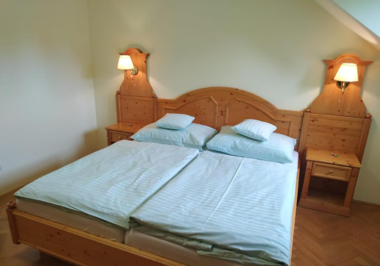 Hotel Svaty Tomas Přední Výtoň 외부 사진