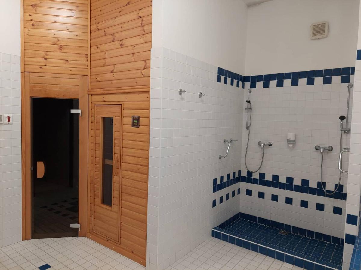 Hotel Svaty Tomas Přední Výtoň 외부 사진