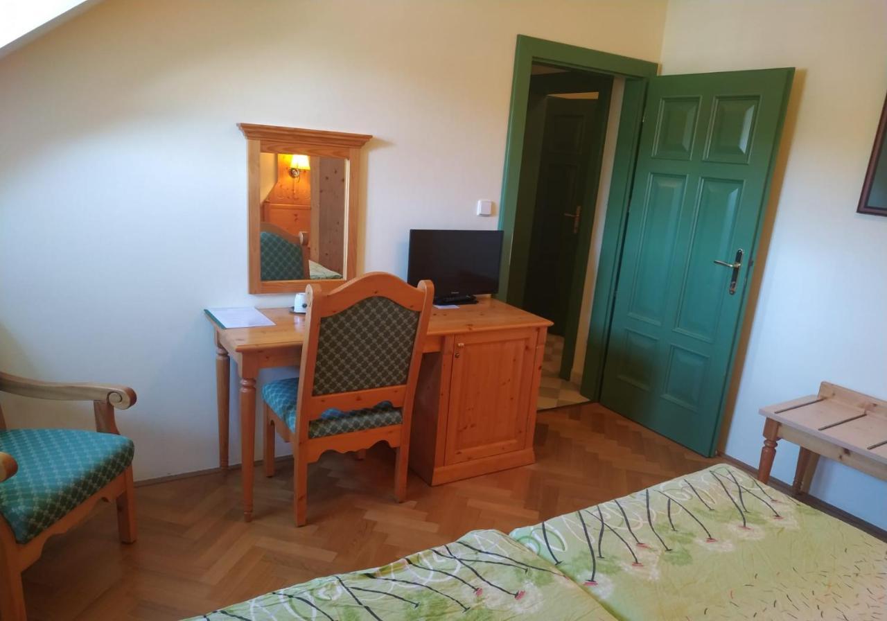 Hotel Svaty Tomas Přední Výtoň 외부 사진