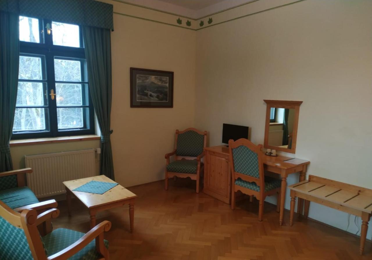 Hotel Svaty Tomas Přední Výtoň 외부 사진