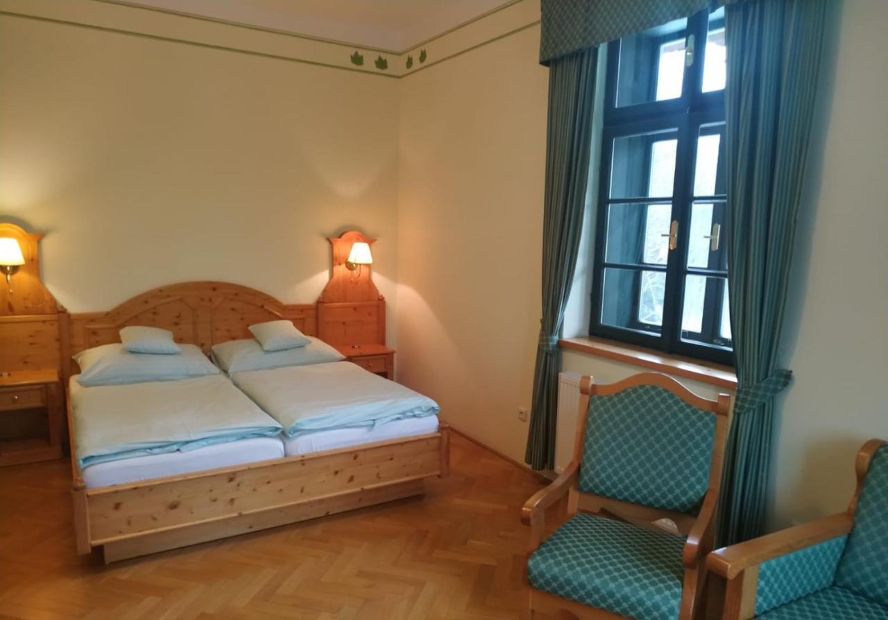 Hotel Svaty Tomas Přední Výtoň 외부 사진
